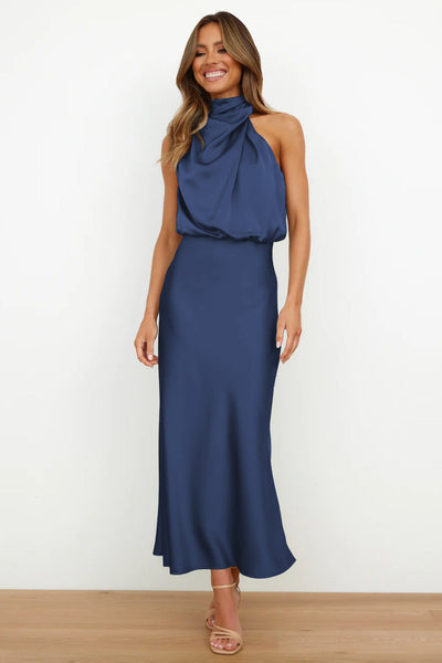 Émma – satin halter elegance
