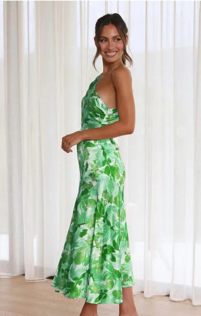 DENISE OFF-SHOULDER DRESS – SUMMER ELEGANCE WITH FEMININE CHARM
