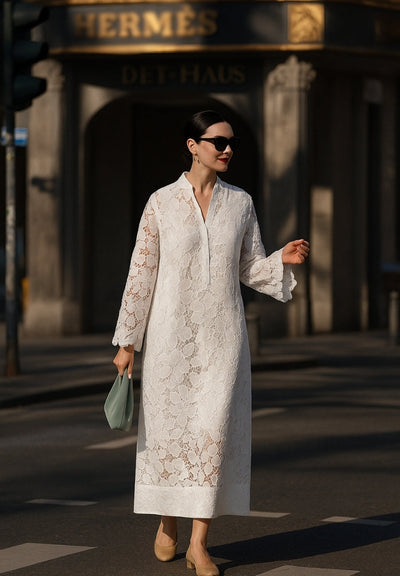 Amber – moonlight lace daydream