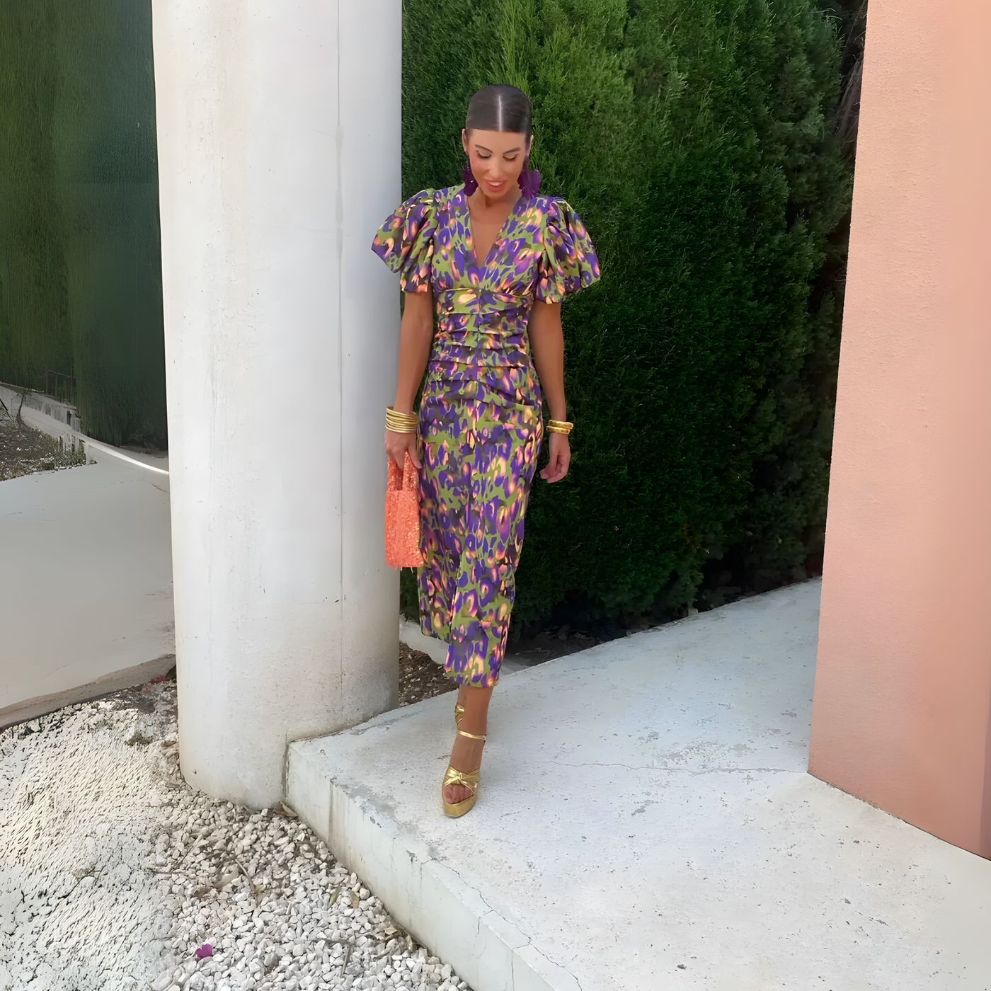 Krystyna – playful charm with gathered sleeves