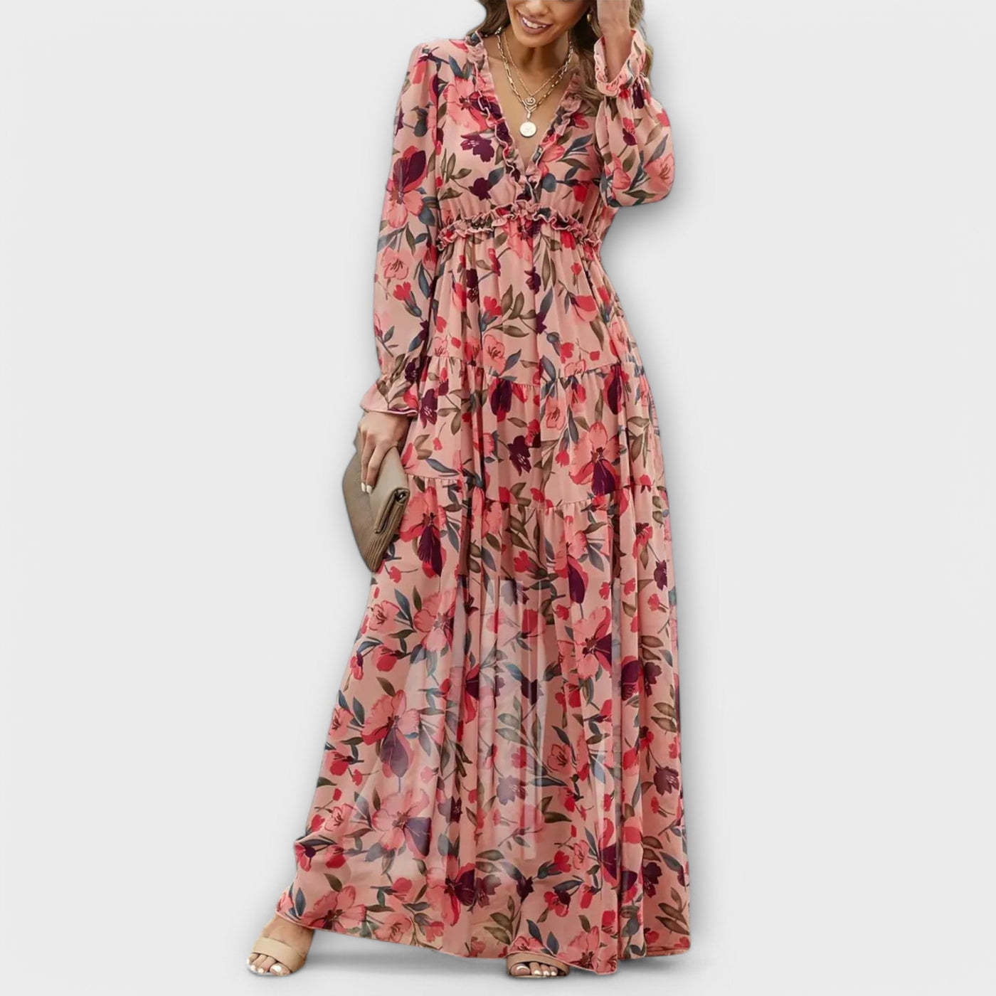 Helen – timeless grace in every detail