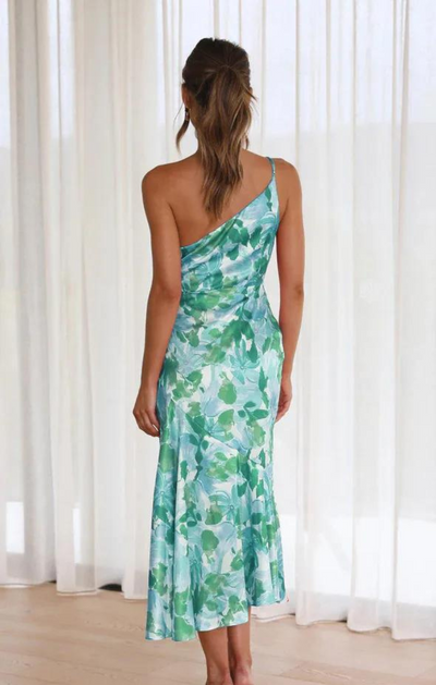 DENISE OFF-SHOULDER DRESS – SUMMER ELEGANCE WITH FEMININE CHARM