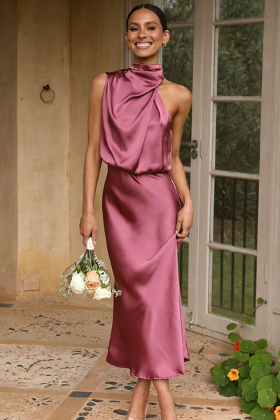 Émma – satin halter elegance