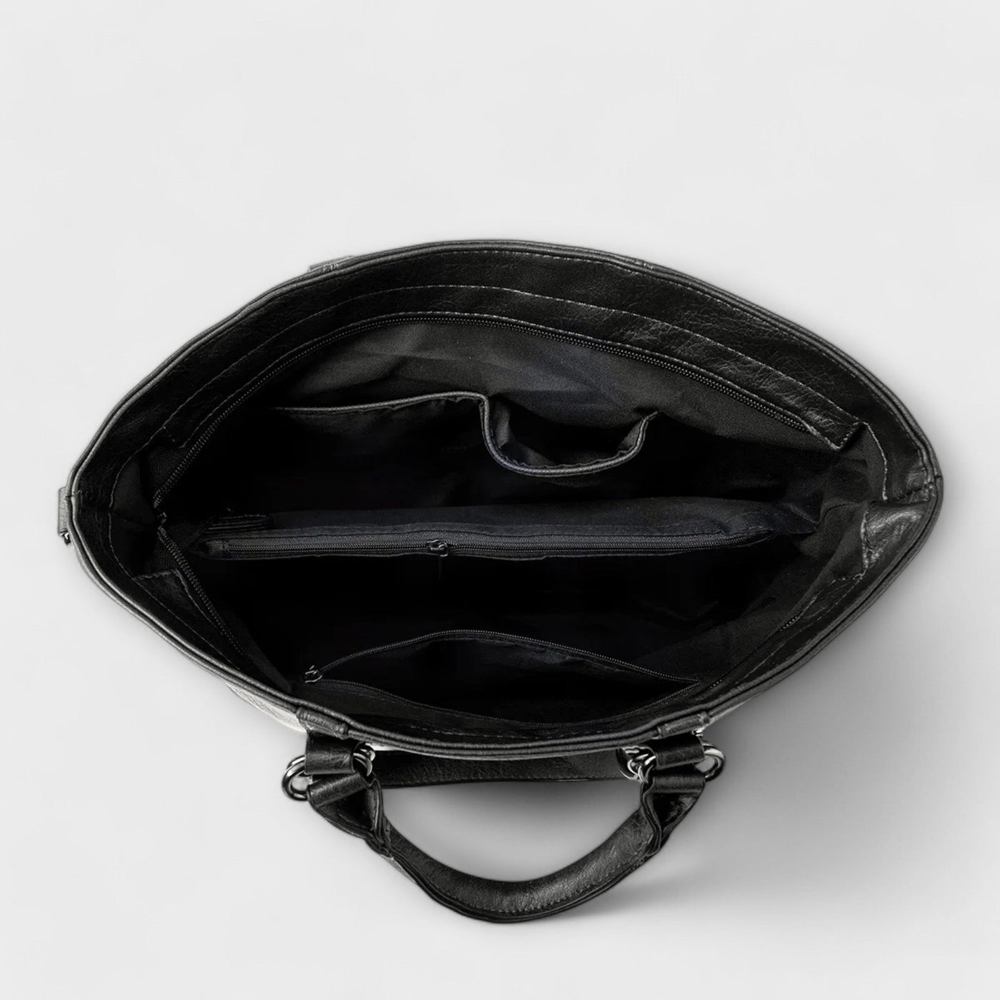 LARGE LEATHER BAG - TIMELESS STYLE & FUNCTIONALITY