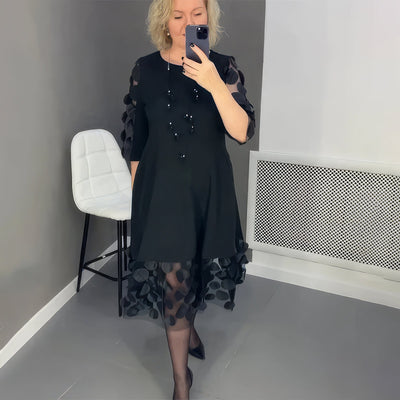 OVERSIZED LONG DRESS WITH DECORATION – ELEGANCE AND COMFORT COMBINED